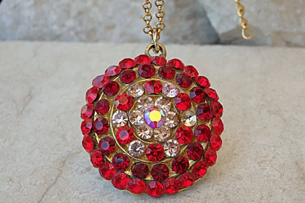 Red Pendant