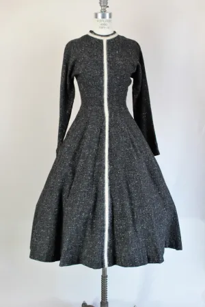 Vintage 1950s Beldon Cann New Look Gray Tweed Dress With Pockets And Angora Trim